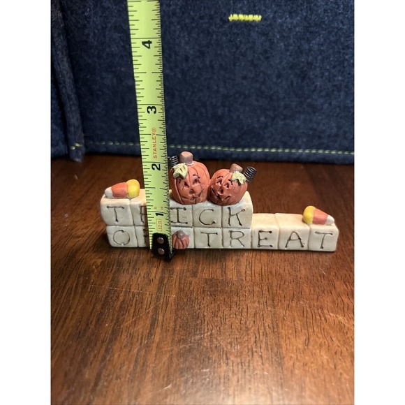 Suzi Skoglund HALLOWEEN "TRICK OR TREAT" Shelf Sitter Block FIGURINE - Picture 7 of 7